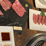 用户对于和牛焼肉ブラックホール 池袋西口店的评论图