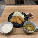 用戶對於三陽食堂的評論圖