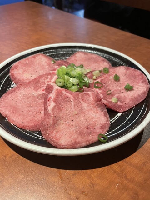 User's recommendation image for 炭火焼肉HONMACHI