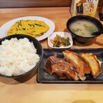 用户对于餃子酒場 ぴたり なんば店的评论图