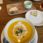 用戶對於IVY PLACE的評論圖