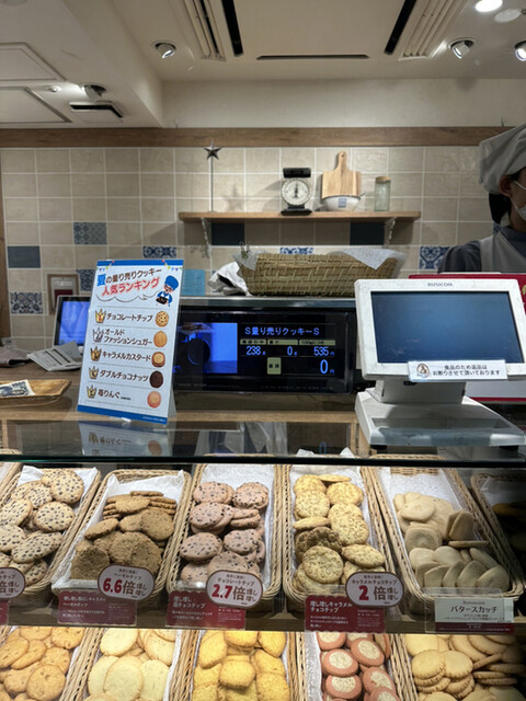 用户对于ステラおばさんのクッキー 池袋駅店的评论高清图