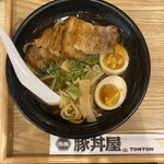 用户对于元祖豚丼屋 TONTON 船場センタービル10号館店的评论图