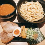 User's review image for えび豚骨拉麺 春樹 笹塚店