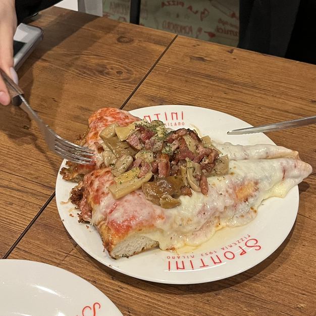 用戶對於PIZZERIA SPONTINI カスケード原宿店的評論圖