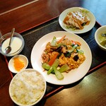 用户对于台湾料理 味源 忠和店的评论图