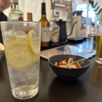 用户对于WHIZ CAFE的评论图