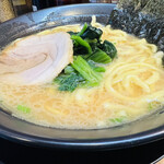 用戶對於横浜家系ラーメン王子家的評論圖