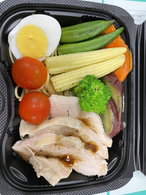 用户对于Ya Kun Kaya Toast 霞が関ビル店的评论高清图