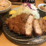 用户对于とんかつ玉藤 伏古店的评论图