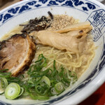用戶對於らーめん 亀王 阪急東通り店的評論圖
