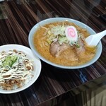 用户对于ラーメンさんぱち 平岡店的评论图