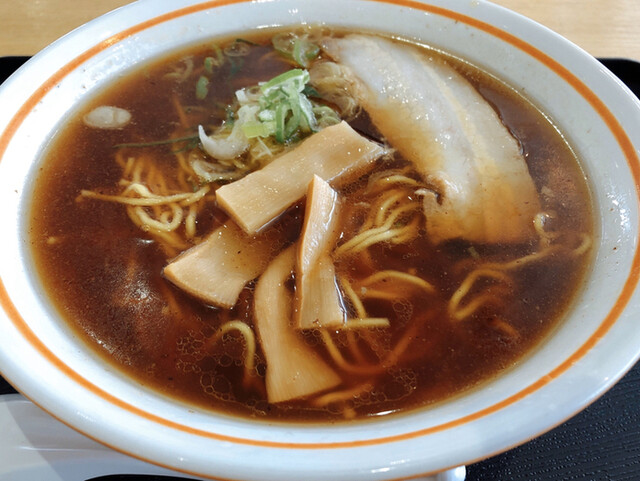 用户对于レストラン アルバータ的评论高清图