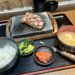 用戶對於感動の肉と米 新橋店的評論圖