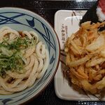 用户对于丸亀製麺 イオンモールKYOTO店的评论图