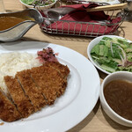 用戶對於イセタンダイニング的評論圖