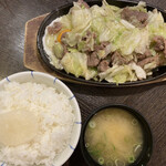 用户对于スタミナ鉄板 博多アイアンマン 平尾店的评论图