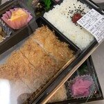 用户对于とんかついなば和幸 惣菜店 町田惣菜店的评论图