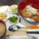 用户对于お食事処 心花的评论图
