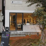 User's review image for VADE MECVM. Showroom #2