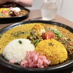 用户对于カオススパイスダイナー 新京極店的评论图