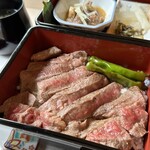 用户对于肉と庭 まつを的评论图