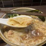 用户对于中華そば かみなり雲呑的评论图