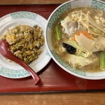 User's review image for 中国飯店紀淡