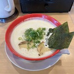 User's review image for 泡系しおとんこつラーメン べらしお 総本店