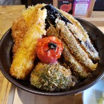 用户对于新潟カツ丼 タレカツ 神保町すずらん通り店的评论图