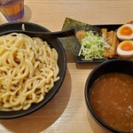 User's review image for えび豚骨拉麺 春樹 笹塚店