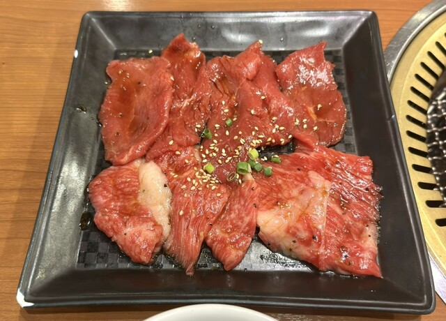 用户对于焼肉の三是的评论高清图