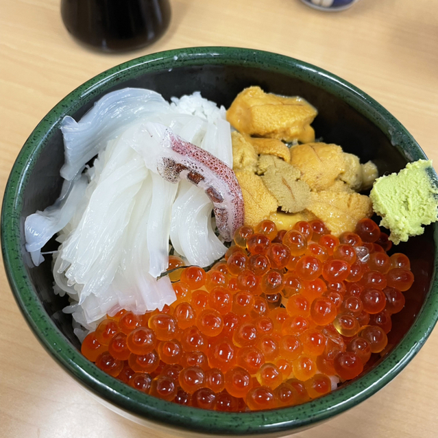 用户对于どんぶり屋的评论图
