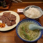 用戶對於牛助的評論圖