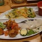 User's review image for おぼんdeごはん ルミネ北千住店