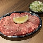 用户对于塩ホルモン 周吾的评论图