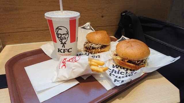 用户对于ケンタッキーフライドチキン 北青山店的评论高清图