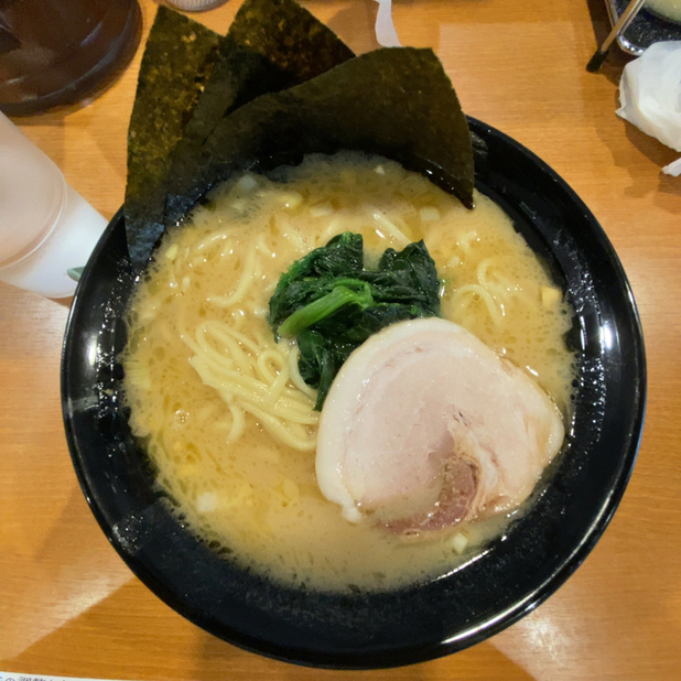 用戶對於横浜家系ラーメン 極豚家的評論圖