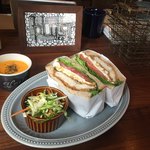 用户对于ブラスカフェ的评论图