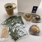用戶對於TARO TOKYO ONIGIRI的評論圖