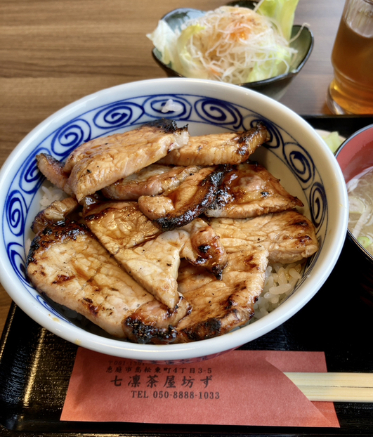 用户对于炭火焼豚丼 七凛茶屋坊ず的评论图