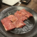 用戶對於黒毛和牛焼肉 白か黒的評論圖