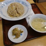 用户对于ぎょうざの満洲 中河原駅前店的评论图