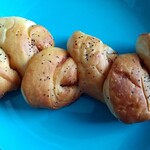 用户对于MILK IN BREAD的评论图