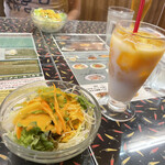 用戶對於ボンベイカフェ的評論圖