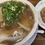 用户对于らーめん喝采的评论图