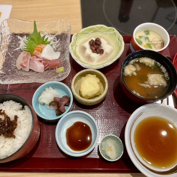 用户对于和食鍋処 すし半 深井店的评论图