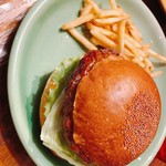 用户对于バーガーショップホットボックス的评论图