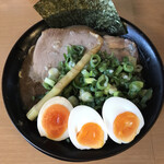用户对于濃厚らーめん 驚麺屋的评论图