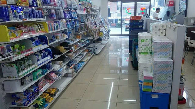 用户对于セブンイレブン 文京千駄木3丁目店的评论高清图